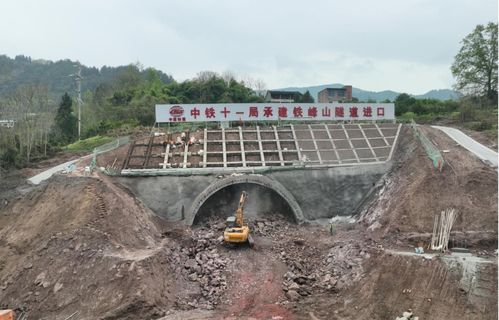 重庆一季度铁路建设加快推进 4个高铁项目投资同比增116